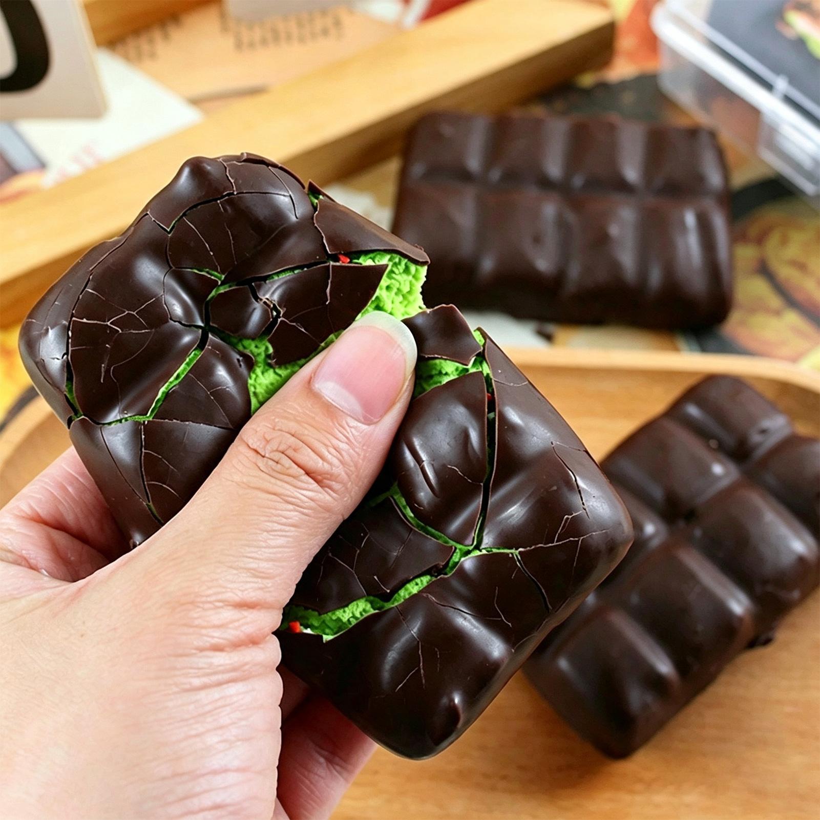 Chocolate Squishy Squeeze Toy  - đánh giá và giá Food & Snacks Colouring Book