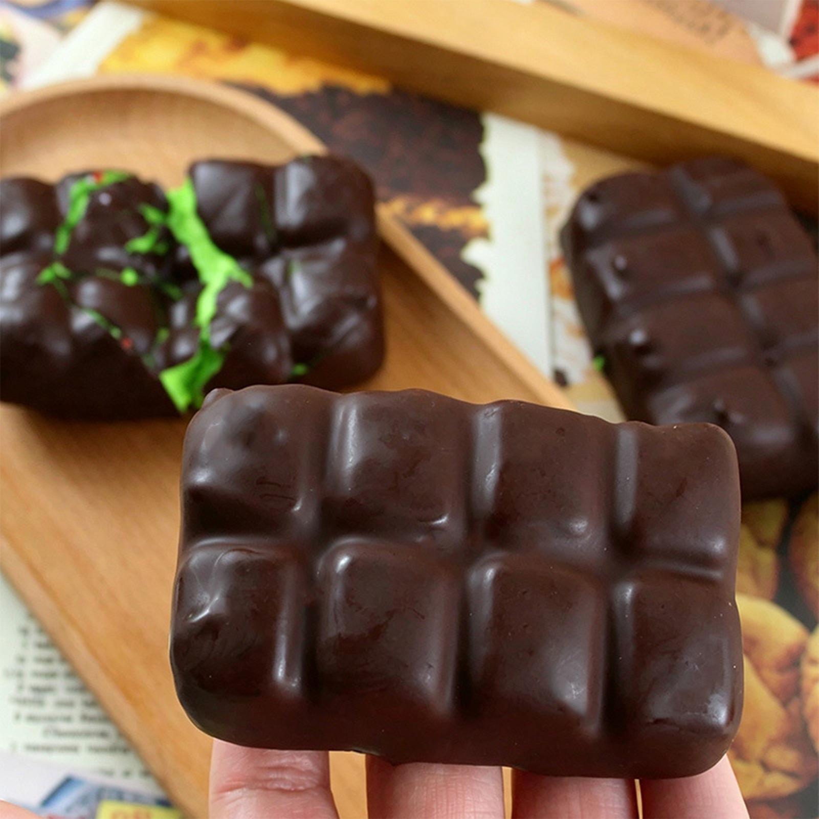 Chocolate Squishy Squeeze Toy  - đánh giá và giá Food & Snacks Colouring Book