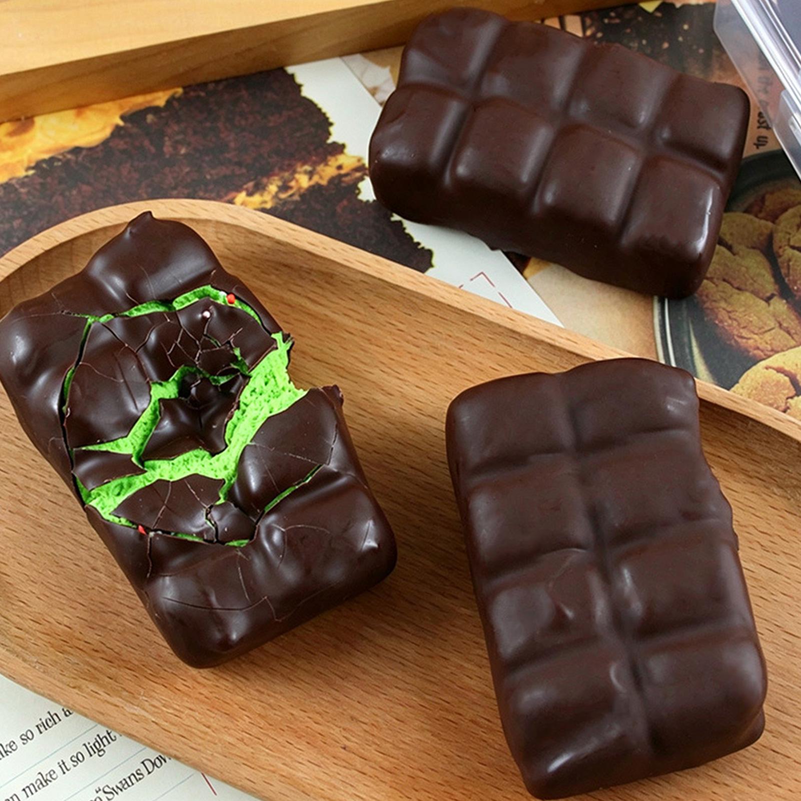 Chocolate Squishy Squeeze Toy  - đánh giá và giá Food & Snacks Colouring Book